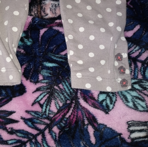 Coral set- two outfits - Picture 4 of 7